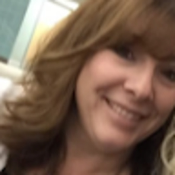 Meet your Posher, Kelly - Picture 1 of 1